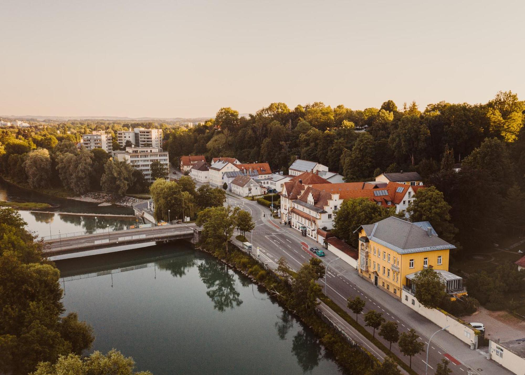 Boutique-Hotel Bayerischer Hof Кемптен Екстериор снимка
